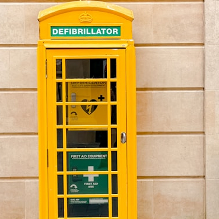 Amazing Video of Soccer fan being Resuscitated in Brighton