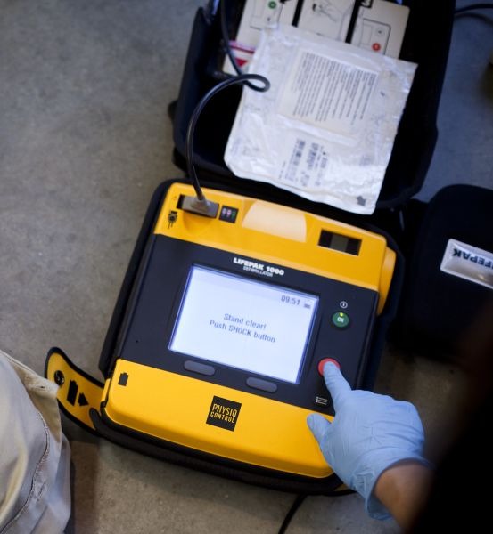 Physio Control Lifepak 1000 Semi-Automatic Defibrillator (without ECG)